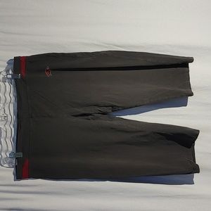NCAA Razorback Capri Pant